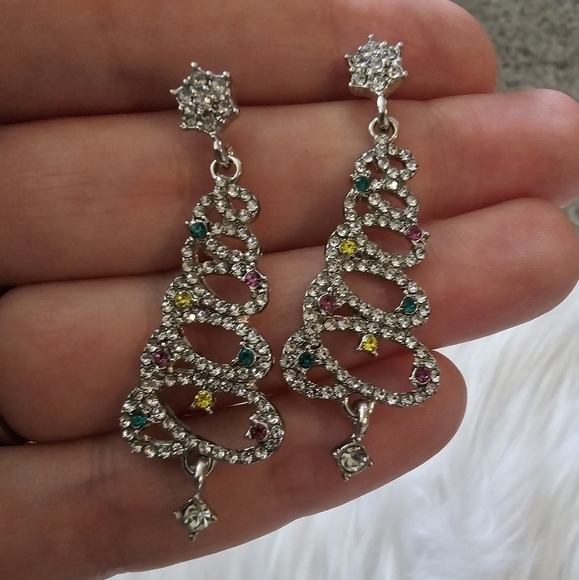 Holiday Christmas Tree Earrings Silver NWT - Picture 5 of 6